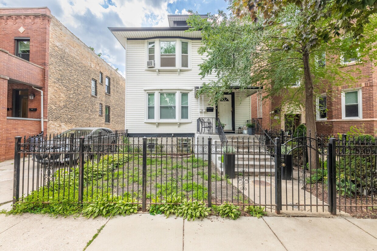 3844 N Central Park Ave, Chicago, IL 60618 House Rental in Chicago