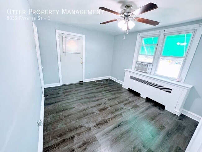 Foto del edificio - 8032 Fayette St