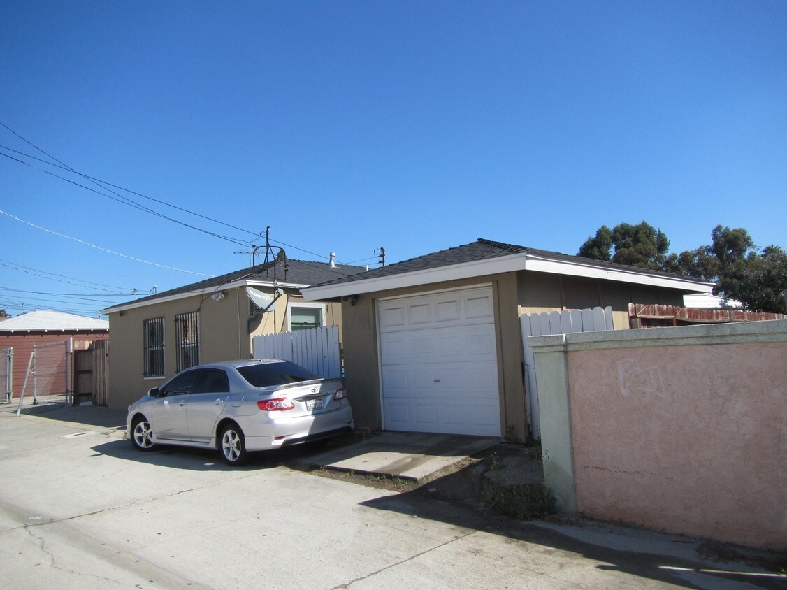 Building Photo - 3570 47th St