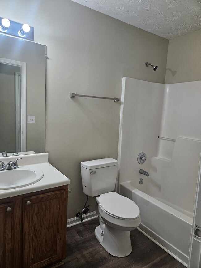 Foto del edificio - 1104 Micha Way