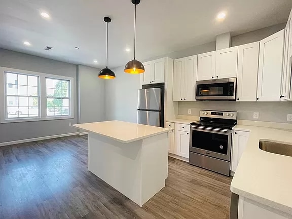 Photo - 487 Lincoln St Apartment