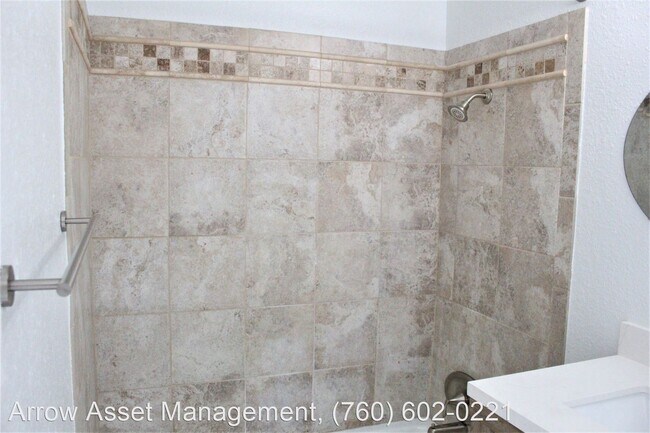 Building Photo - 2 br, 2 bath House - 548 Tamarack Ave