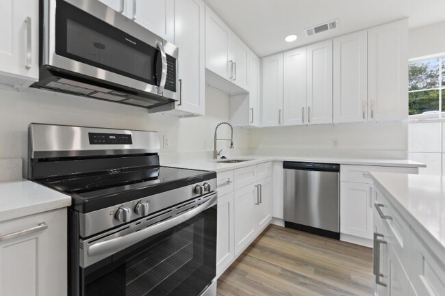 Foto del edificio - 957 Middle Ln
