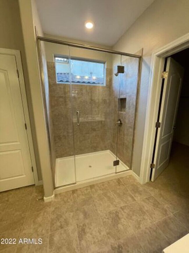 Building Photo - 11400 W Duane Ln