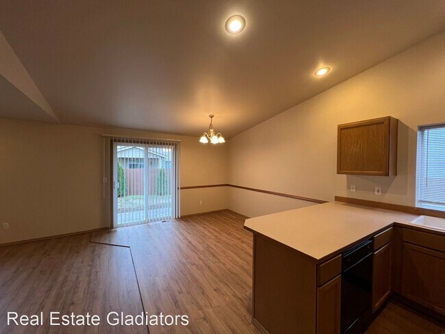 Foto del edificio - 3 br, 2 bath House - 924 Merea Lane