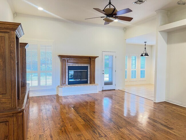 Foto del edificio - 1703 Rockridge Dr