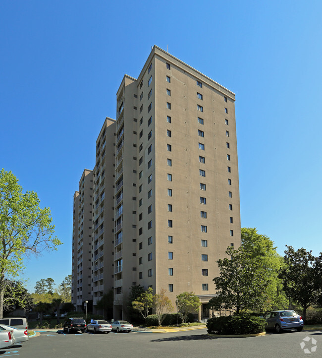 Building Photo - Middleborough Condominiums