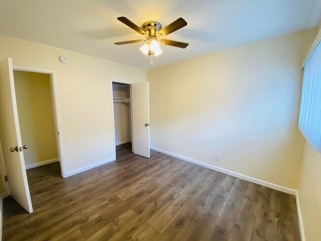 Foto del edificio - 2 bed 1 bath Casita!