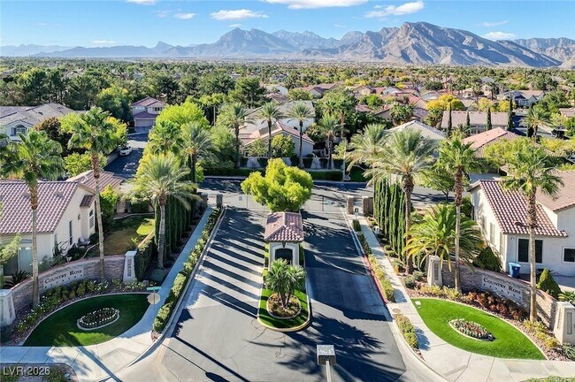 Foto del edificio - 9704 Cameo Rose Ln