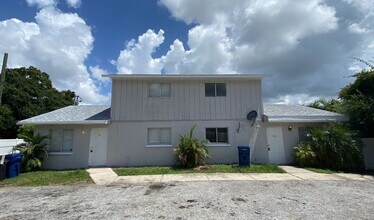 Building Photo - 217 57th Ave E