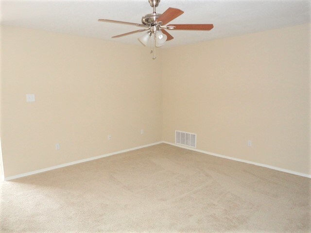 Foto del edificio - 4120 Cuba Rd NW