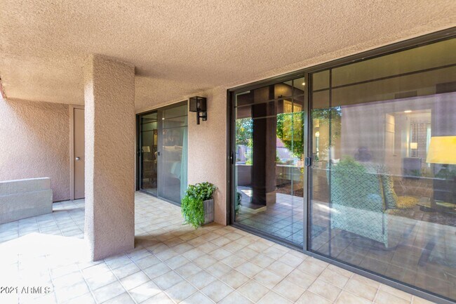 Foto del edificio - 4327 N 28th St