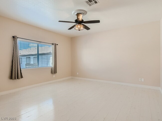 Foto del edificio - 6905 Squaw Mountain Dr