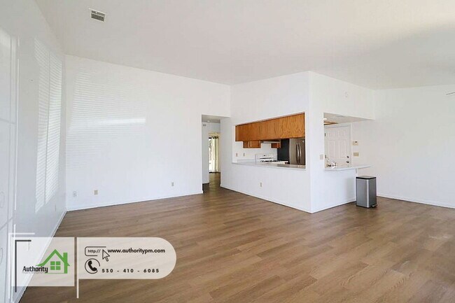 Foto del edificio - 1063 Harpole Rd