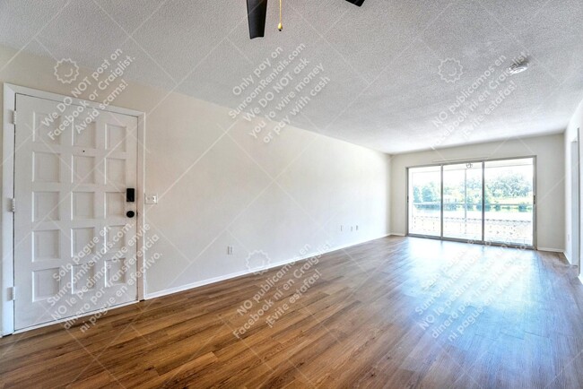 Building Photo - 600 S Betty Ln