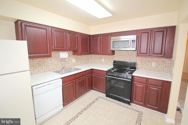 Building Photo - 14793 Winding Loop