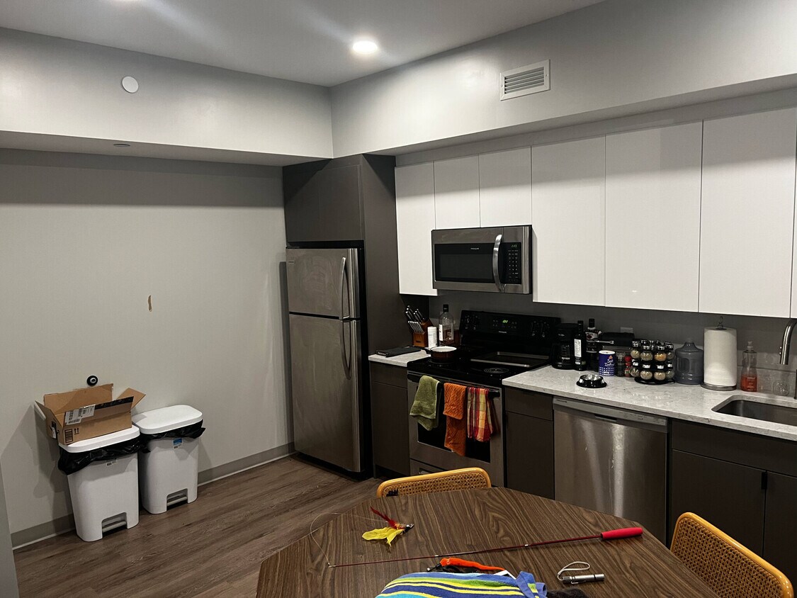 104 Hemenway St, Boston, MA Condo for Rent in Boston, MA