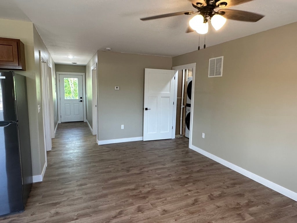 Island Glen Apartments Apartments in Cumberland, WI