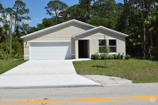 Building Photo - 1415 Gaynor Dr SW