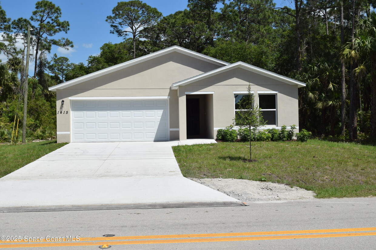 Primary Photo - 1415 Gaynor Dr SW