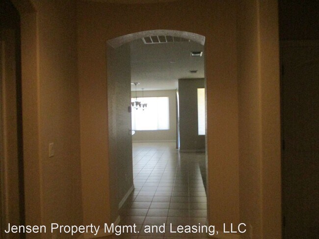 Building Photo - 2 br, 2 bath House - 1243 Rainbow Ridge
