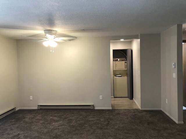 Building Photo - 1007 W Depue Ave