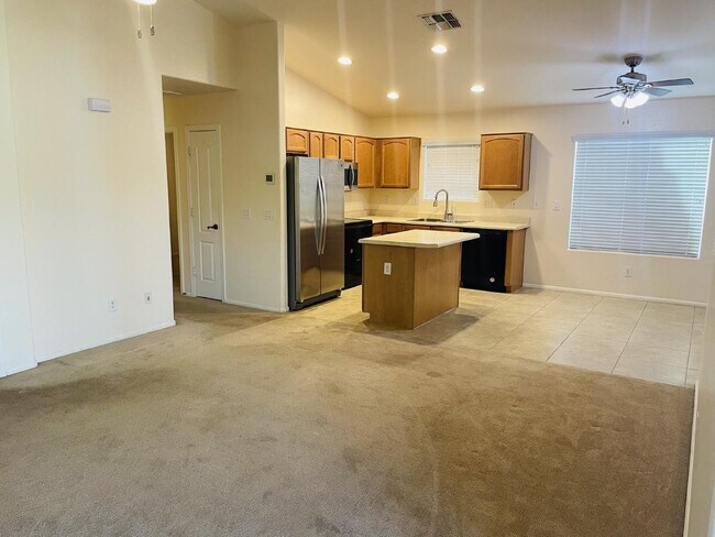 Foto del edificio - 39974 W Thornberry Ln