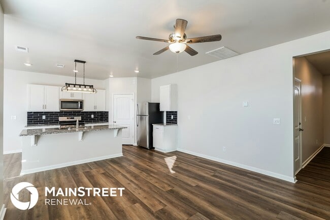 Building Photo - 1080 Pepper Stone Dr