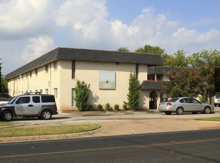 Primary Photo - 1501 W North Loop Blvd