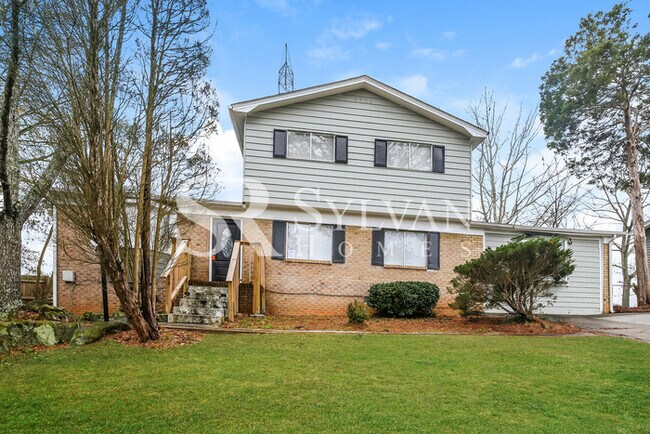 Foto del edificio - Lease today! No extra charge for contentme...
