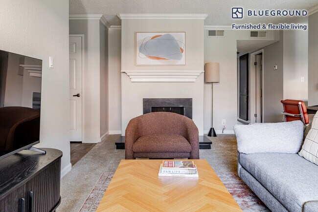 Foto del edificio - 350 Budd Ave