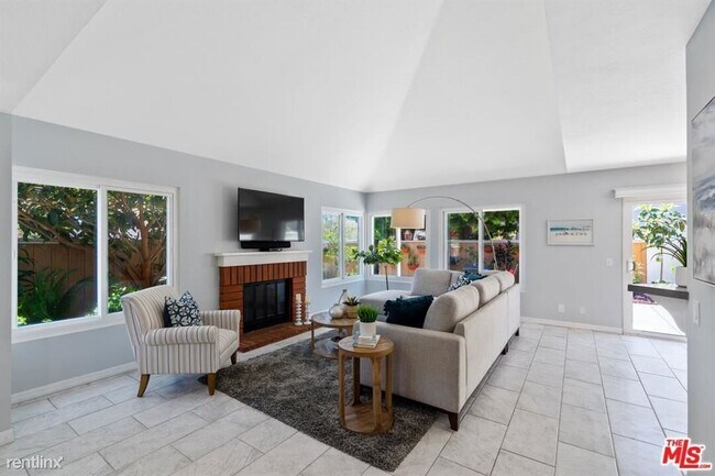 Building Photo - 4 br, 2.5 bath House - 8717 Penridge Pl