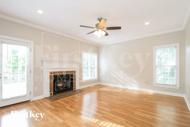 Building Photo - 232 Kingsmill Dr