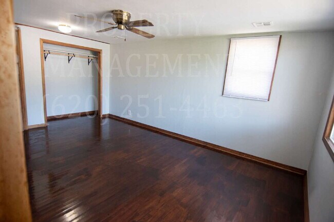 Building Photo - 812 Siggins St