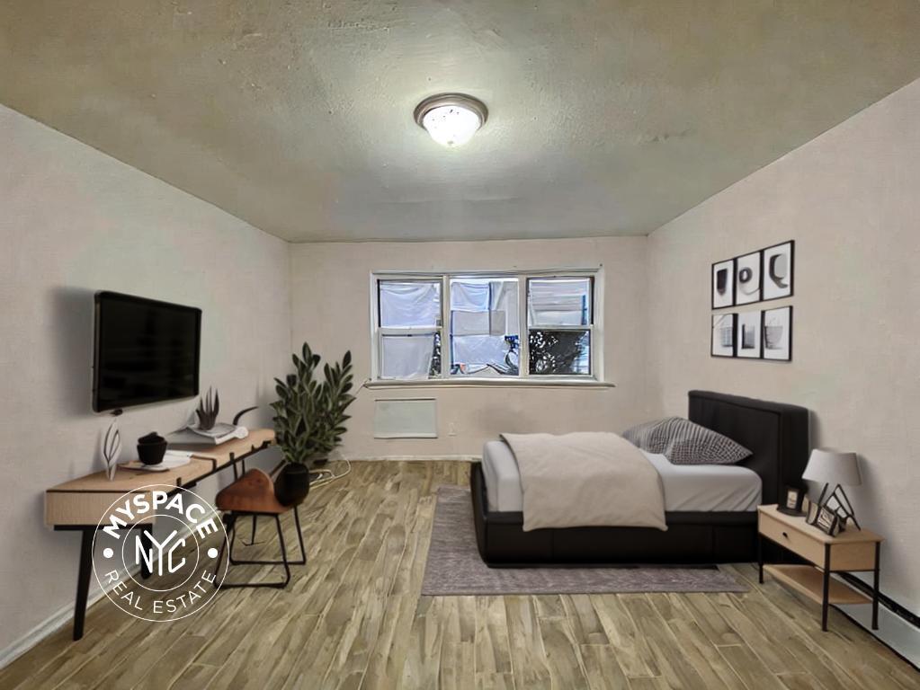 Foto principal - 8706 Dumont Ave