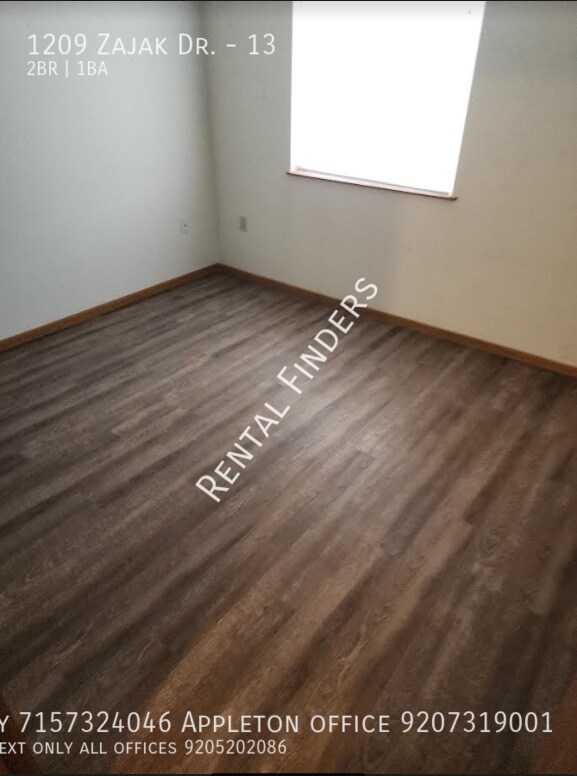 Building Photo - 1209 Zajak Dr