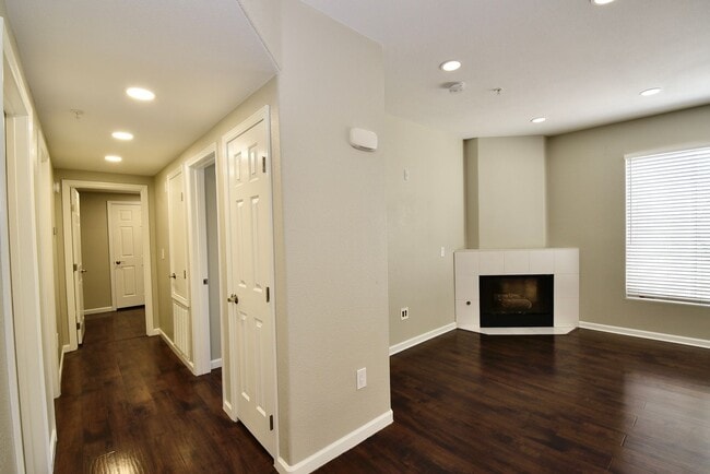 Building Photo - UPGRADED LOVELY 2 BED 2 BATH CONDO AT VISTANA