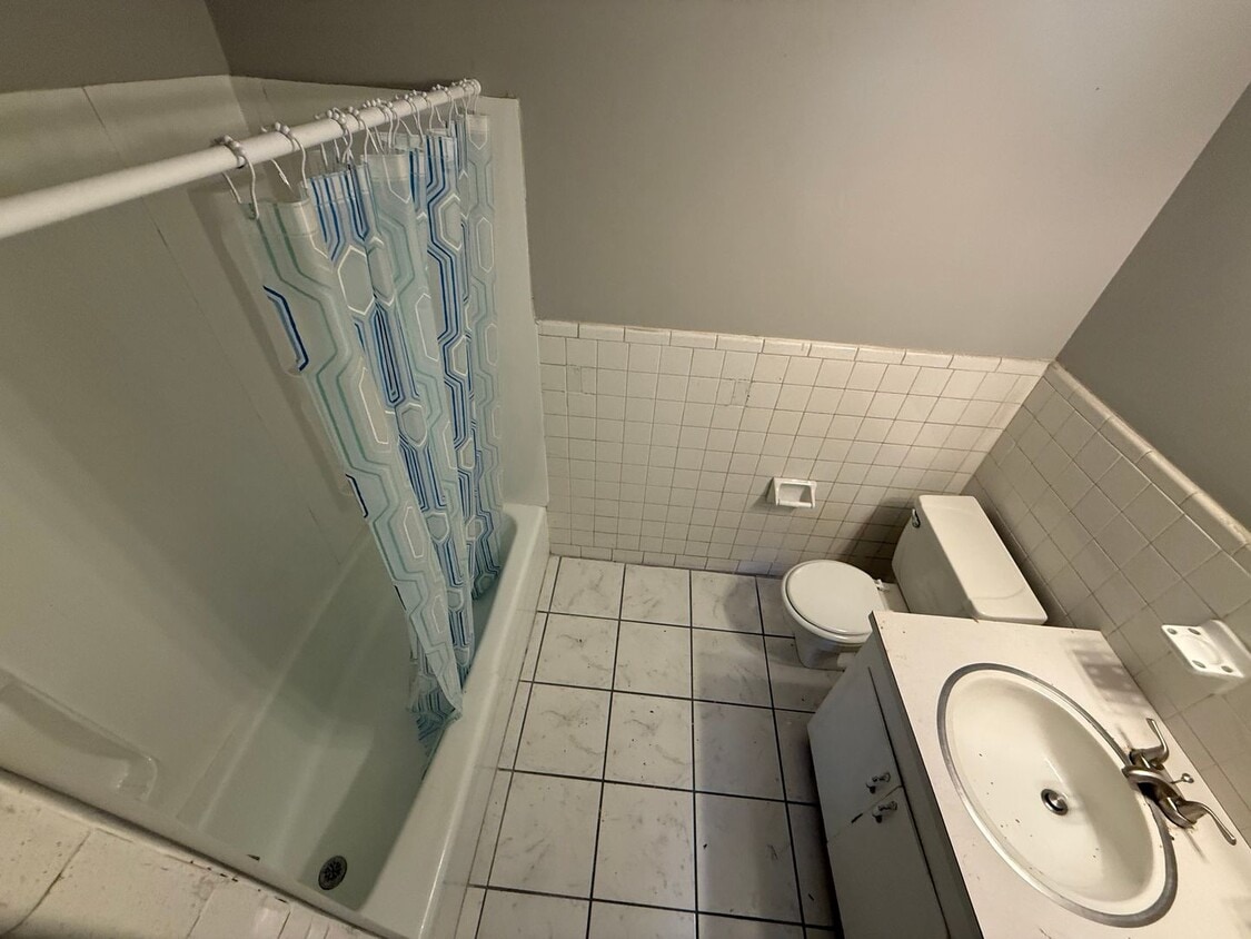 Foto del edificio - 121 N Robinson St