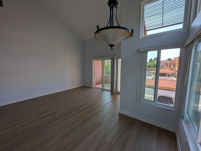 Building Photo - 15377 Maturin Dr
