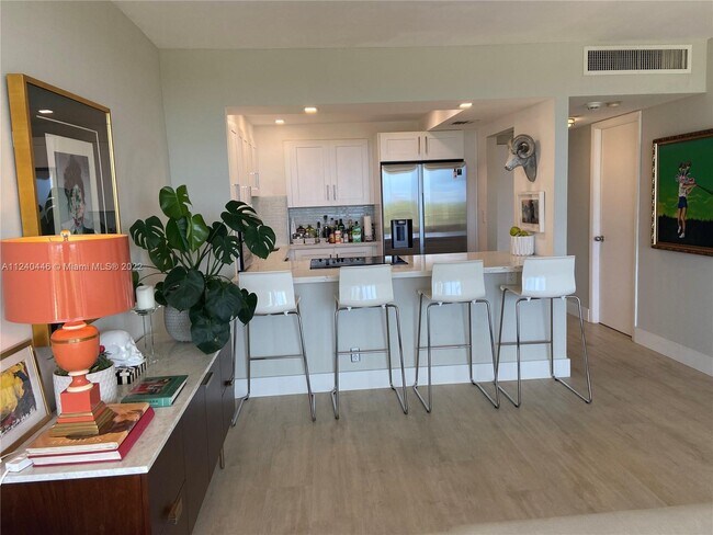 Foto del edificio - 780 NE 69th St