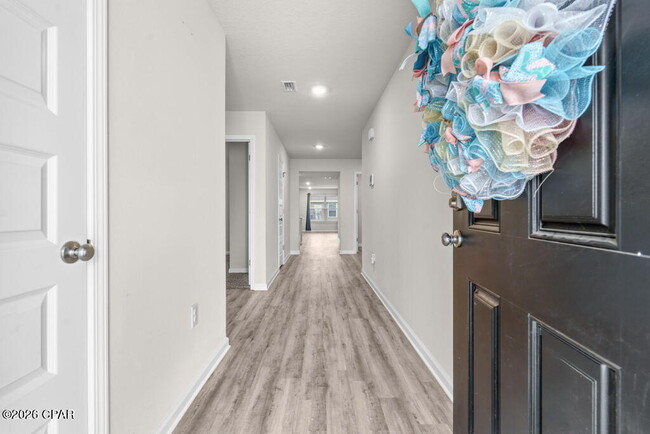 Foto del edificio - 5088 Windrow Way