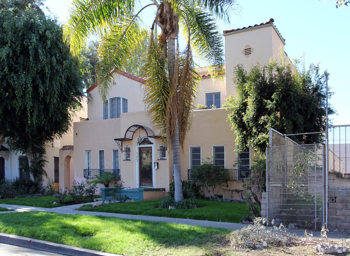 Foto del edificio - 543 N Sycamore Ave