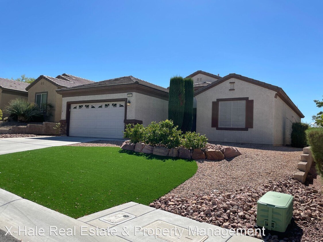 2 br, 2 bath House 2315 Meteor Shower St House Rental in Henderson