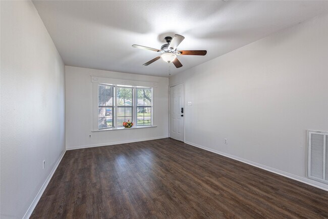 Foto del edificio - 502 Bellmar Ln