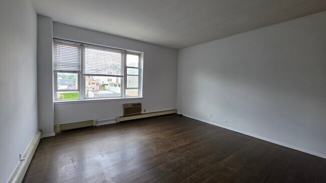 Foto del edificio - 139 Poplar St