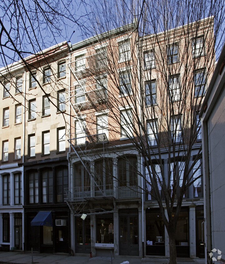 Building Photo - 124 N 3rd St