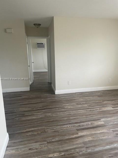 Building Photo - 1200 SW 42nd Ave