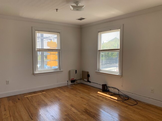 Building Photo - 290 Hoboken / 71 Palisade