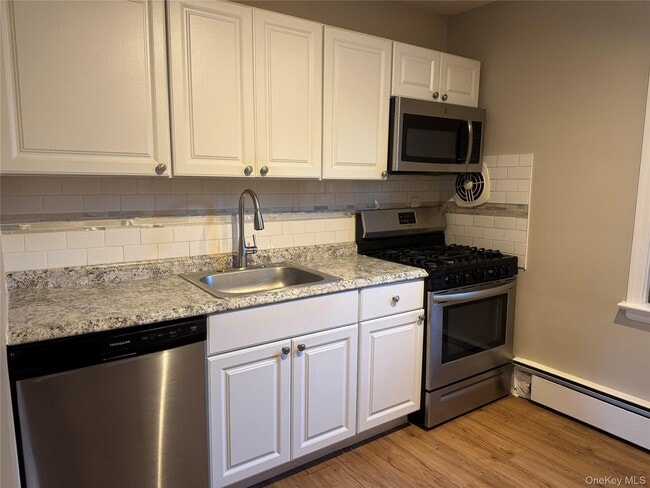 Building Photo - 17 Cornelison Ave