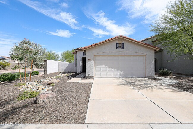 Building Photo - 4013 E Ironhorse Rd